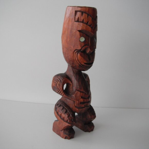 Vintage New Zealand Maori 11" Hand Carved Wood Teko Tiki Totem Statue Shell Eyes - Picture 7 of 9